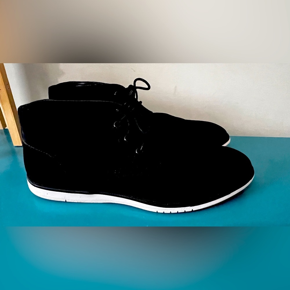 Steve Madden Chukkas